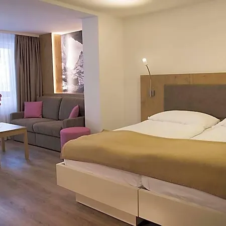 Patricia Self-Check-In Apartments & Spa Access At Alpen Resort 3*