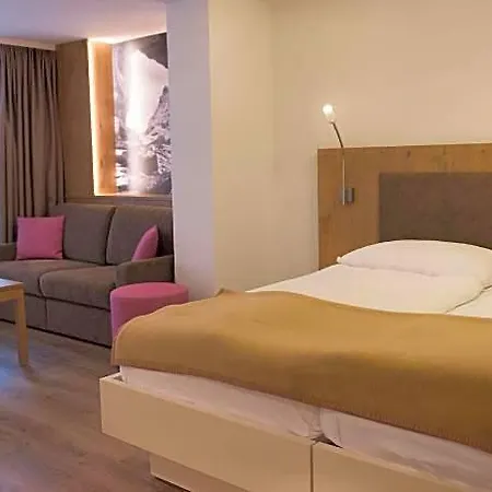 Patricia Self-Check-In Apartments & Spa Access At Alpen Resort 酒店 3*
